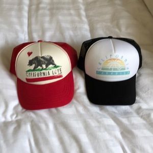 Billabong & Roxy trucker hats